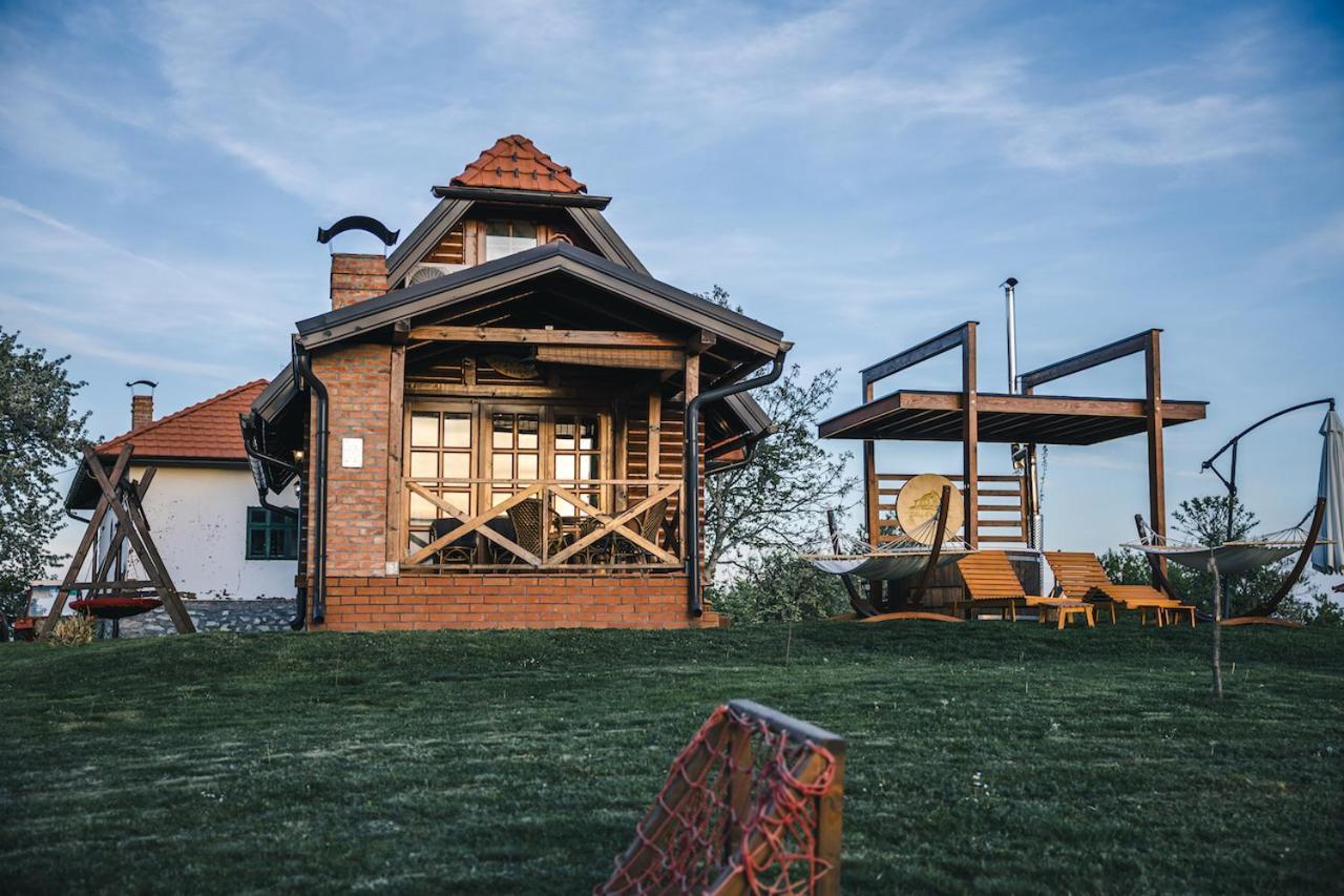 Brvnara Vila Promaja クラドヴォ エクステリア 写真